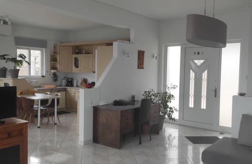 Xiro Chorio House | Sea Breeze Villa, stunning garden sea view