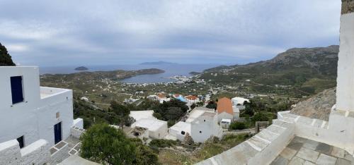 Serifos House | Sea Esta Serifos Stylish Family Home, Sea View