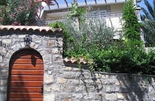 Petrovac Villa | Sea-side Old Stone Villa In Private Mediterranian Garden