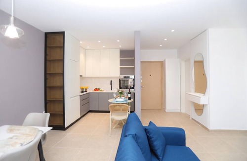 Orikum Apartment | Sea Side Palm Modern Suites, Vlore, Albania
