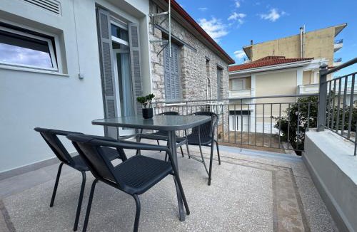 Gefira Mpania Apartment | Sea & Stone House
