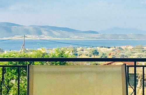 Nea Peramos House | sea view countryside home near Athens