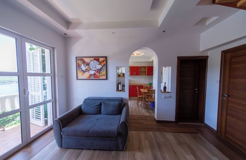 Bigovo Apartment | Sea View Duplex with Jacuzzi & Sauna in Bigova Bay