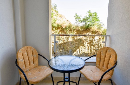Becici Apartment | Sea View Flat w Balcony 5 min to Beach in Budva