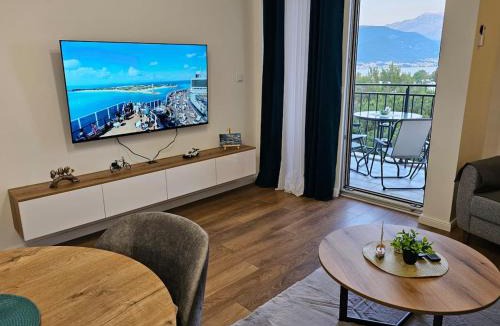Bijela Apartment | Sea View Marina Centre of Bijela