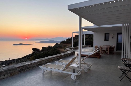 Ydrousa House | Sea View Stonehouse
