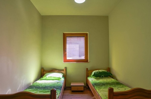 Zeljeznica Apartment | Sea View Studio Flat w Balcony in Bar