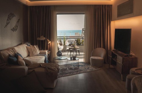 Palaio Faliro Apartment | Sea view super romantic apartment