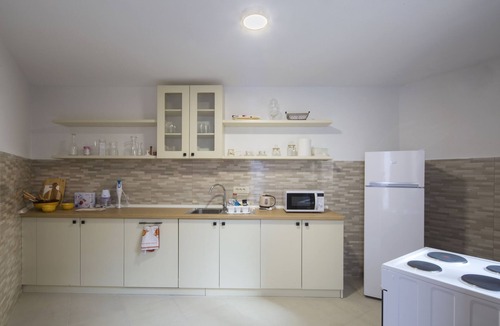 Lapcici Villa | Sea View Villa w Pool and Garden in Budva