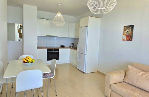 Durres Apartment | Sea Vista Apartment with Balcony 158