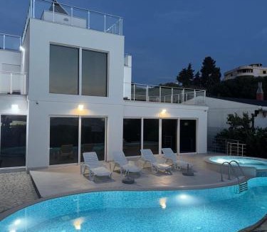 Dobra Voda Villa | Sea Whisper Villa