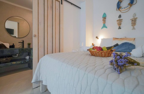 Mykonos Town House | Seabed Suites Mykonos