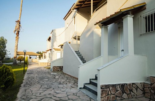 Molos Apartment | Seabreeze Summer Apartments