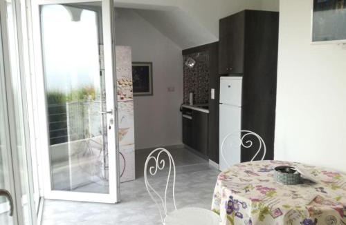 Keratokambos Apartment | Seafront Apartment