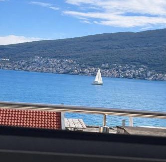 Baosici Apartment | Seafront Apartment with Stunning Sea View in Baošići