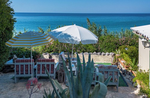 Ag. Georgios House | SEAFRONT Beautiful Studio "STEFAN"—for 2 or 3 people