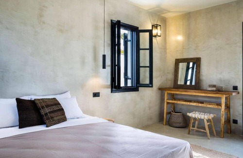 Kounopetra Villa | Seafront Grie Waves