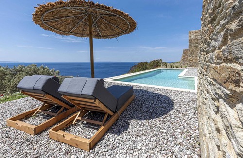 Batsi Villa | Seafront Sparkling Getaway - Cecilia Paradise Gem
