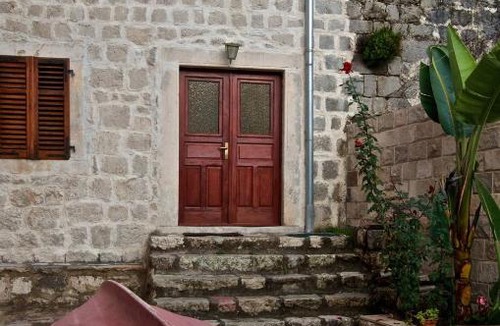 Drazin Vrt House | Seafront Stone House, Kotor Perast 3