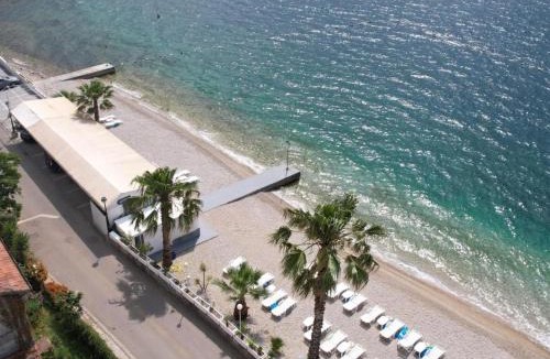 Bijela Villa | Seafront Villa Montenegro1 min to the Sea