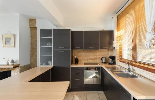 Kassandra House | Seagrove, Beachfront Villa In Possidi #FeelsLikeHome