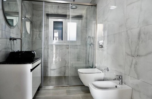Himare House | Seaminea