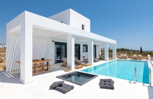 Lahania Villa | Seasand Villa - Luxury Pool Retreat - 150m Beach
