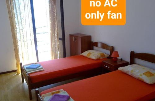 Prcanj Apartment | Seaside apartments and rooms
