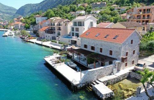 Kotor Villa | SEASIDE HOUSE KOTOR
