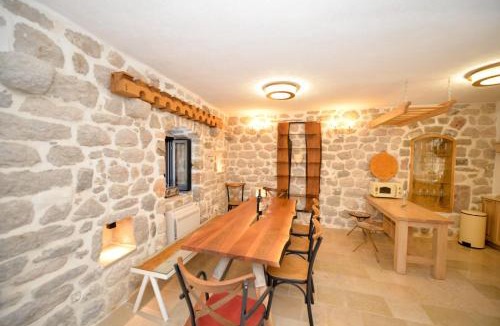 Kotor Villa | SEASIDE HOUSE KOTOR