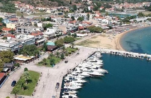 Nea Iraklitsa House | Seaside Lux Apartment