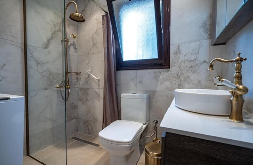 Nea Makri Apartment | Seaside Serenity Retreat - Nea Makri by ΜΡS