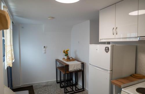 Kampos Marathokampou Apartment | Seaside Stone house - Πέτρινο σπίτι δίπλα στη θάλασσα