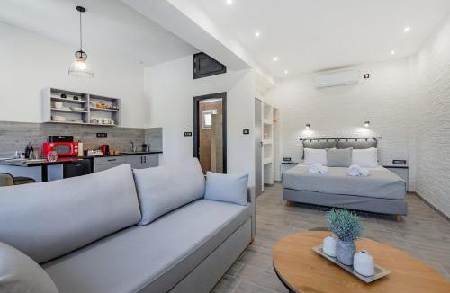 Galissas Apartment | Seaside Suite