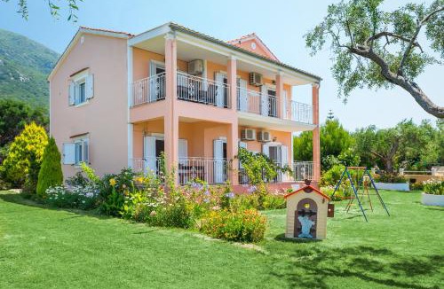 Agios Matthaios Apartment | Seaside Villa Maria