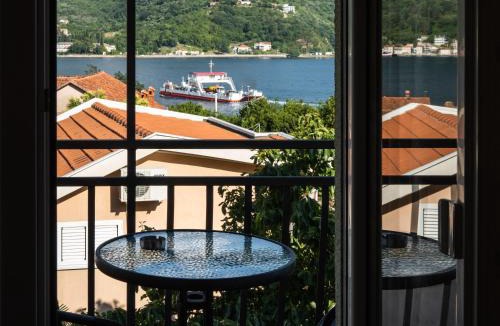 Kamenari Apartment | Seaside Village