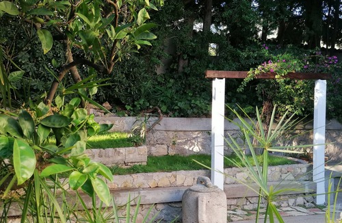 Kaluđerac House | Seaside vintage house. Airy, specific, with a large garden. Pet friendly.