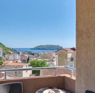 Lazi Apartment | SeaView Escape Budva