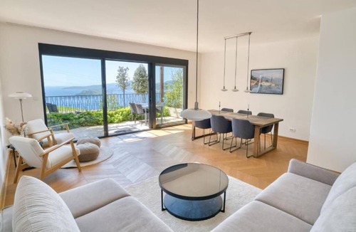Sveti Stefan Apartment | Seaview Hideaway- Premium Apartment