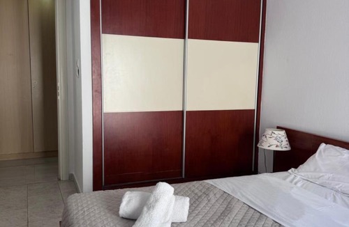 Paralia Ofryniou Apartment | Seaviewloft
