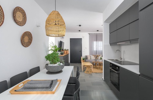 Lahania Villa | Seawater Villa