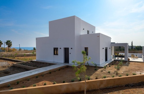 Lahania Villa | Seawater Villa