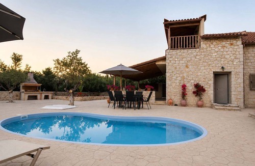 Lefktron House | Selinitsa Stone Home - Mani's Private Pool Retreat
