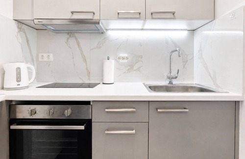 Athens Apartment | Semi-Basement Studio in Authentic Athens – ΜΡS