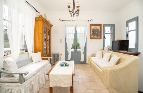 Mirties House | Semini Villa
