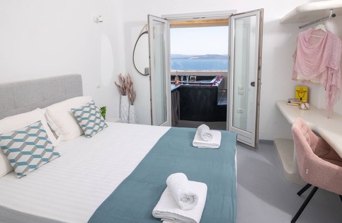 Oia House | Sensia