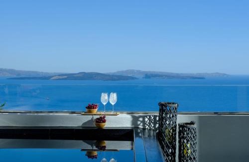 Oia Villa | Sensia villa with Hot tub and Caldera View