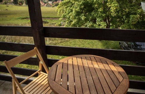 Kolasin Apartment | Serene Studio Retreat with Balcony&Gym in Kolasin