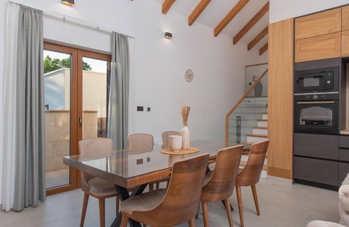 Gouvai House | Serene Villa Retreat by the Beach