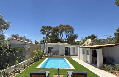 Kropia House | Serenity Privé Pool & Garden with BBQ Villa